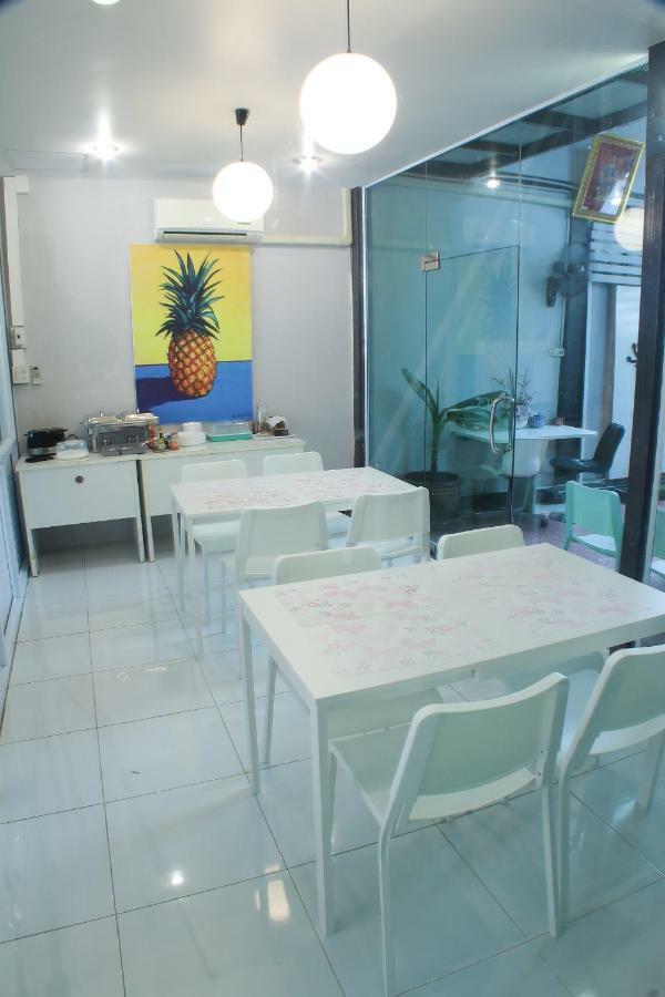 S'Prima Hostel Phitsanulok Extérieur photo